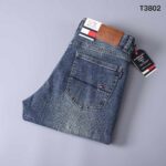 Straight-cut Clean Classic Denim Jeans